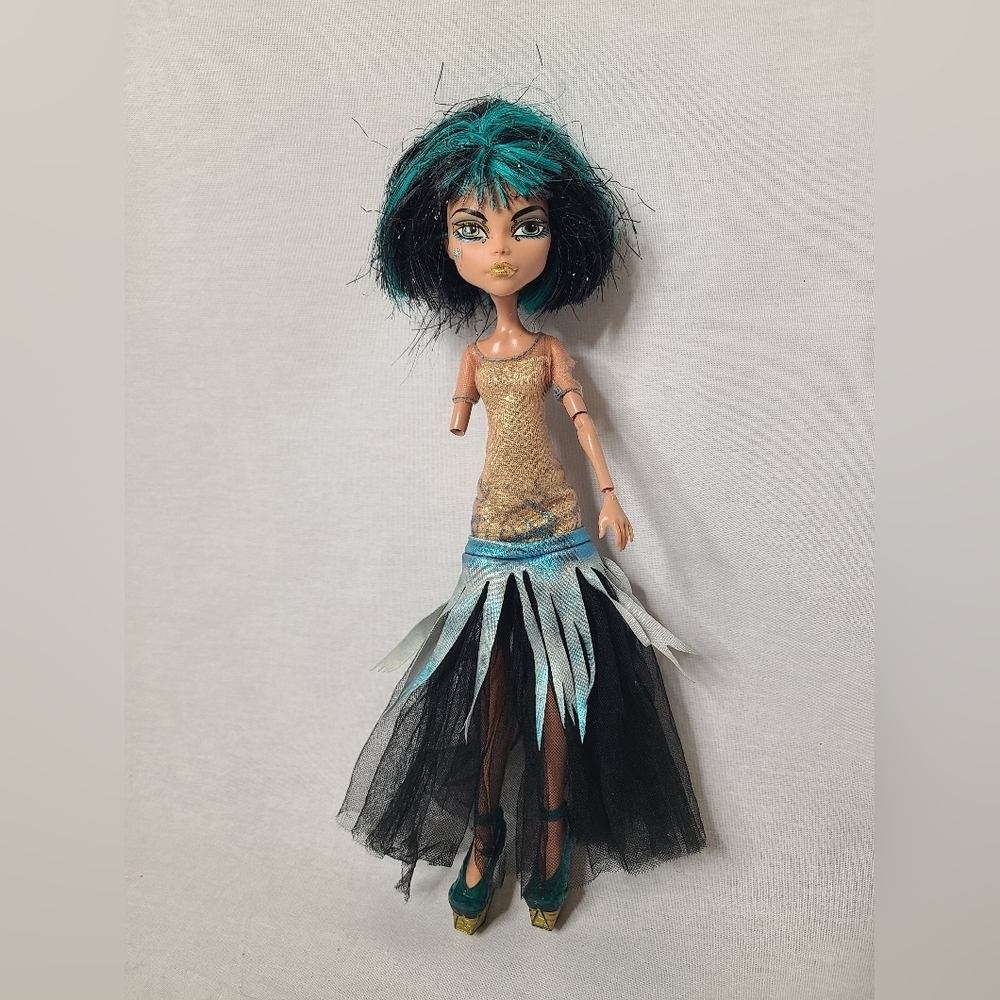 Monster High Doll Cleo de Nile Ghouls Rule Mattel Fashion Doll 2008